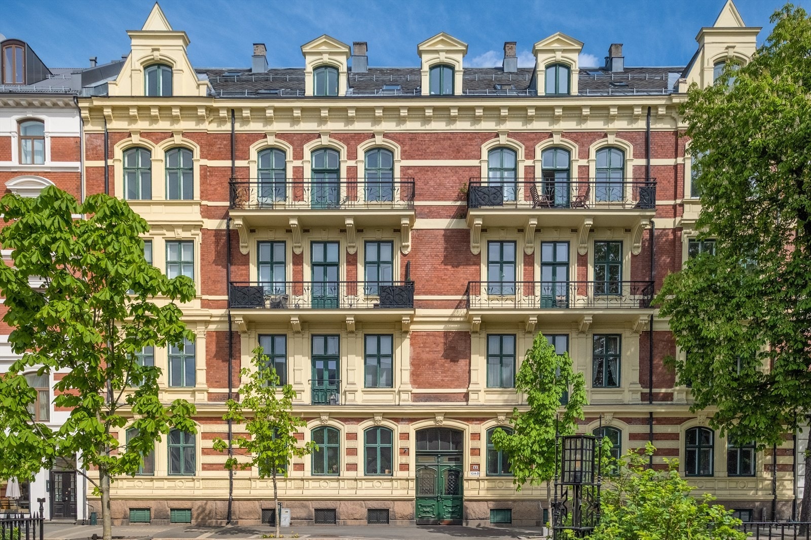 En rålekker og stilren penthouse-leilighet på hele 194 kvm med sentral og ettertraktet beliggenhet på populære Frogner. Galleribilde
