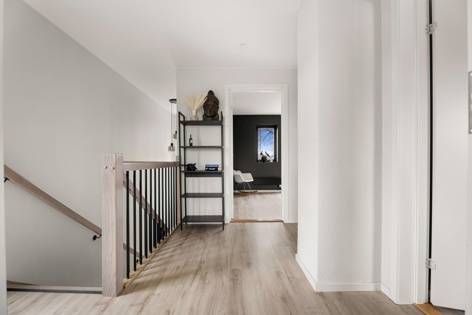 Gangen mellom de tre soverommene og badet i 2. etg. Galleribilde
