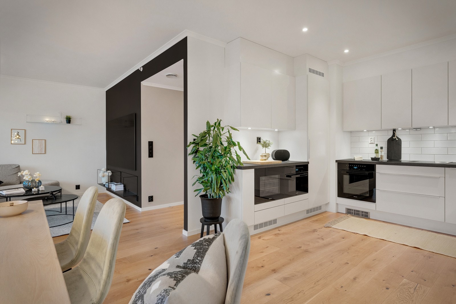 Integrerte hvitevarer av nyere dato fra Miele. Galleribilde