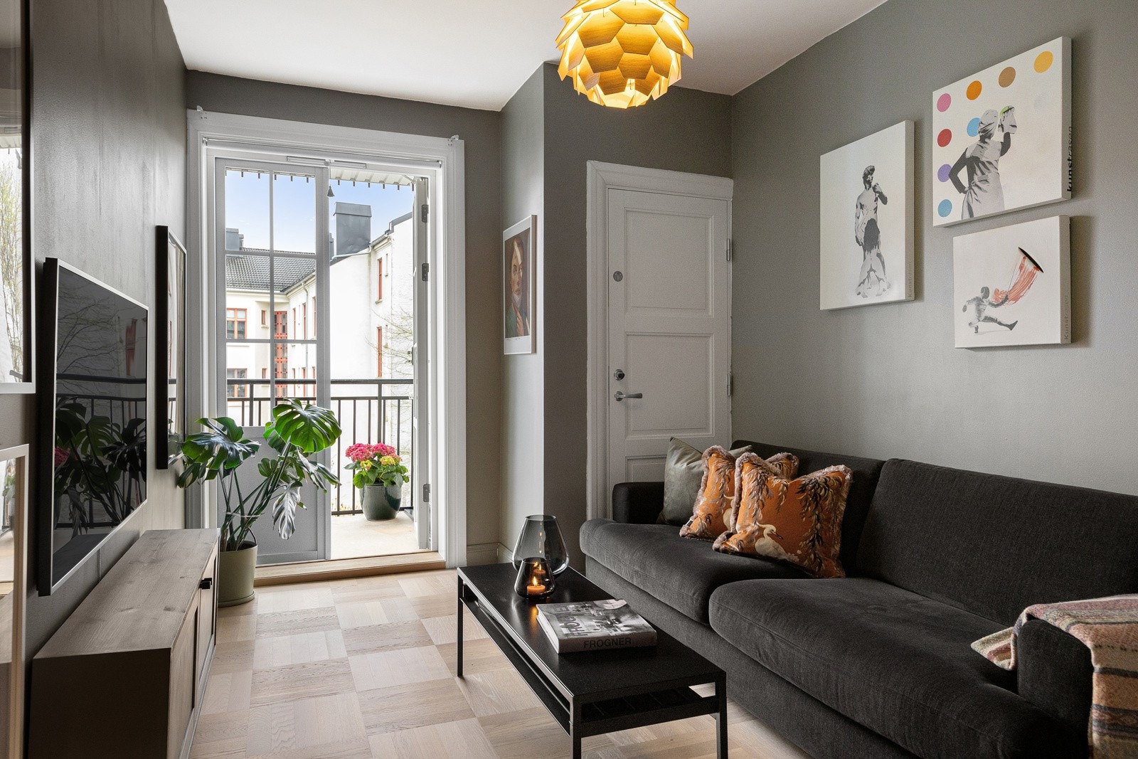 Soverom II - adkomst fra entré. Galleribilde