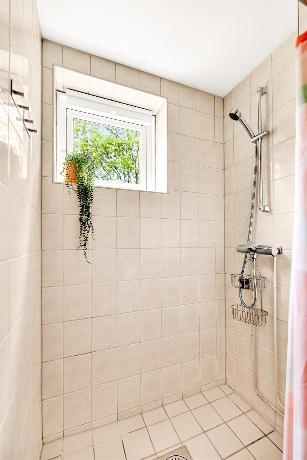 Avtrekk skjer via sentralt ventilasjonsanlegg Galleribilde