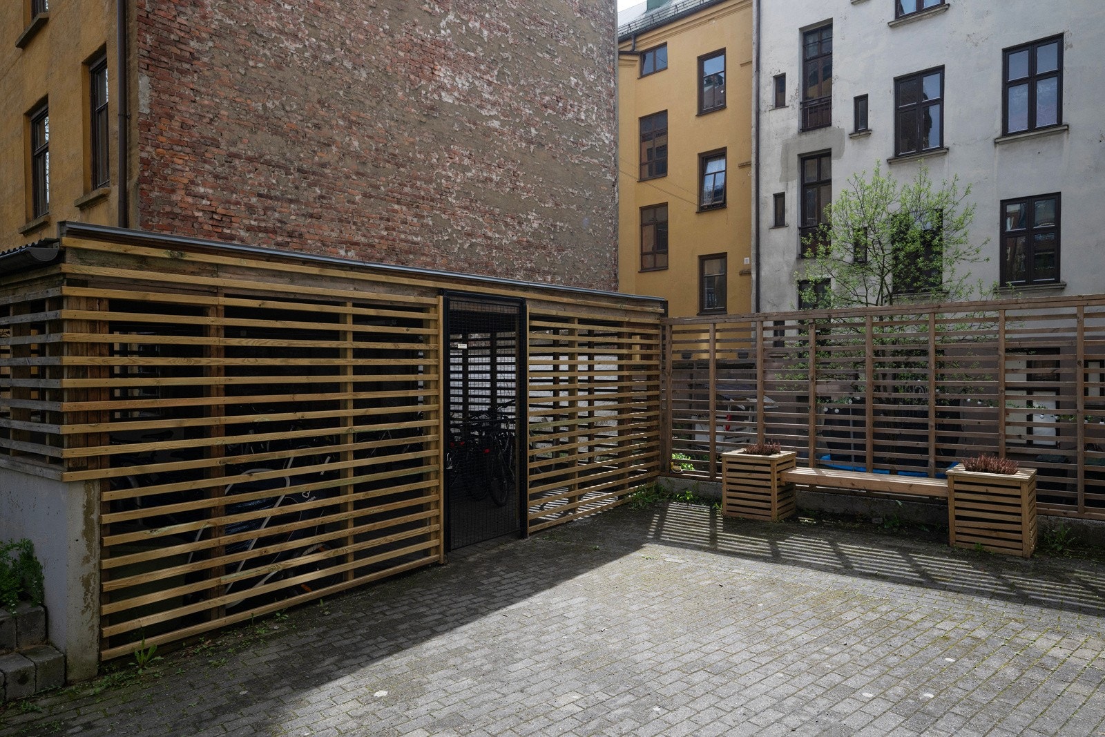 Kjellerbod på 4 kvm + felles sykkelparkering Galleribilde