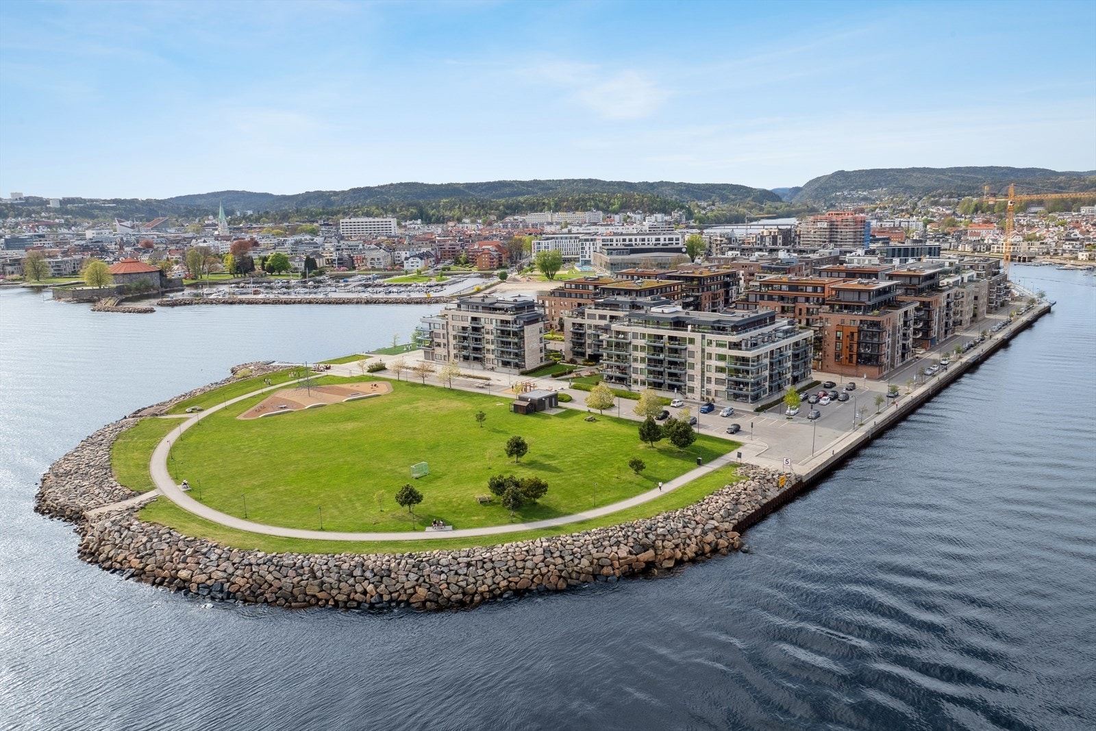 Populær og sentral beliggenhet på Tangen! Galleribilde