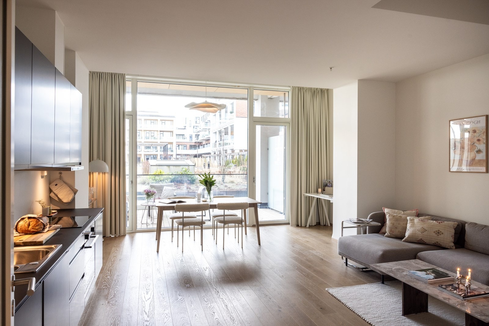 Et perfekt utgangspunkt for å innrede med egne møbler og gjenstander for å skape ditt drømmehjem. Galleribilde