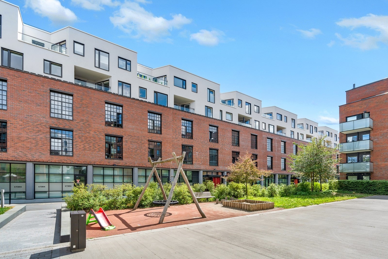 Bilfritt og barnevennlig område. Galleribilde