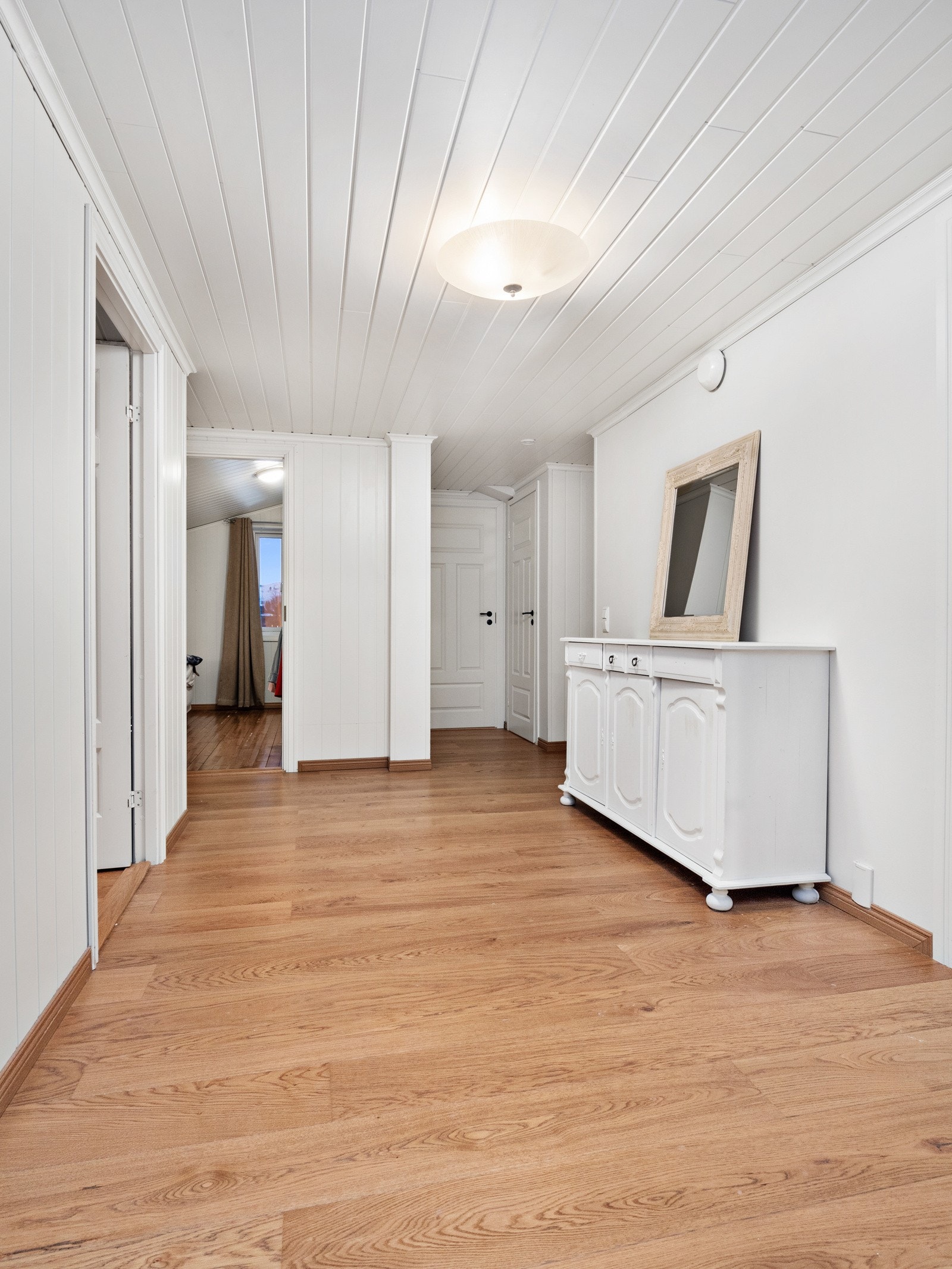 Gangen sett fra soverommene Galleribilde