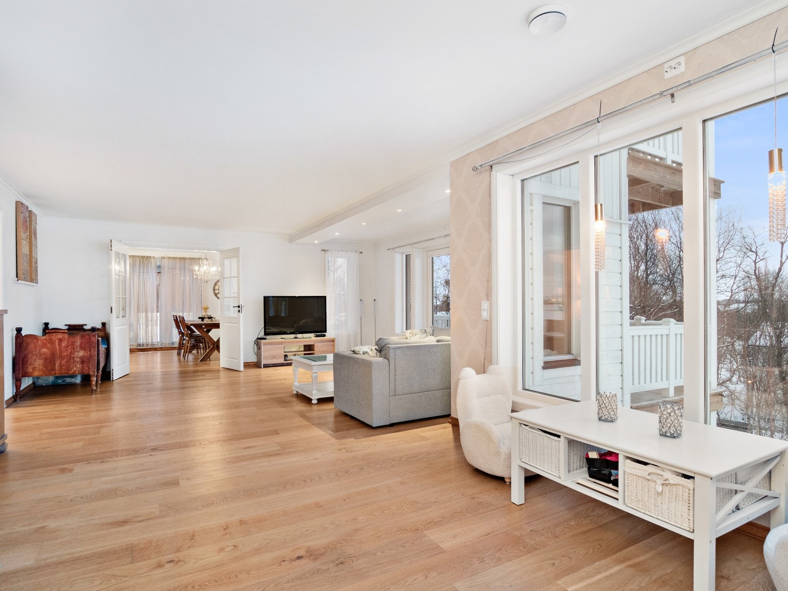 Størrelsen gir mange muligheter for møblering av stuen Galleribilde