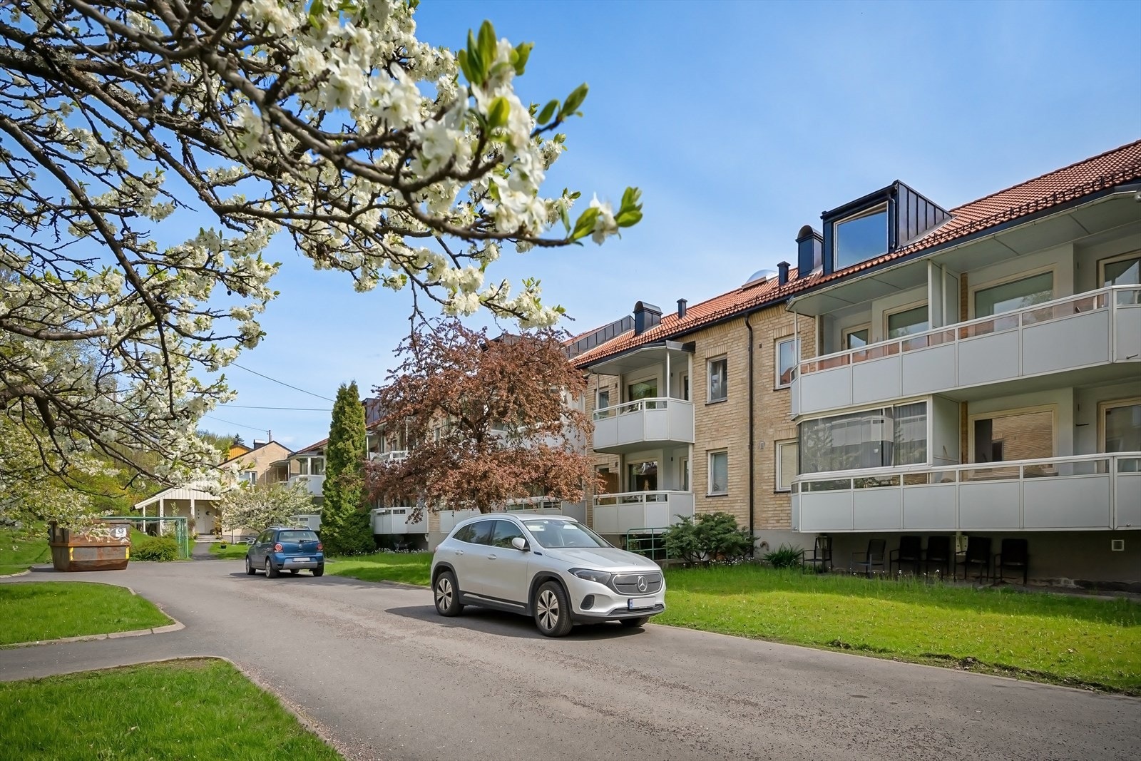 Grønne, velstelte fellesarealer. Galleribilde