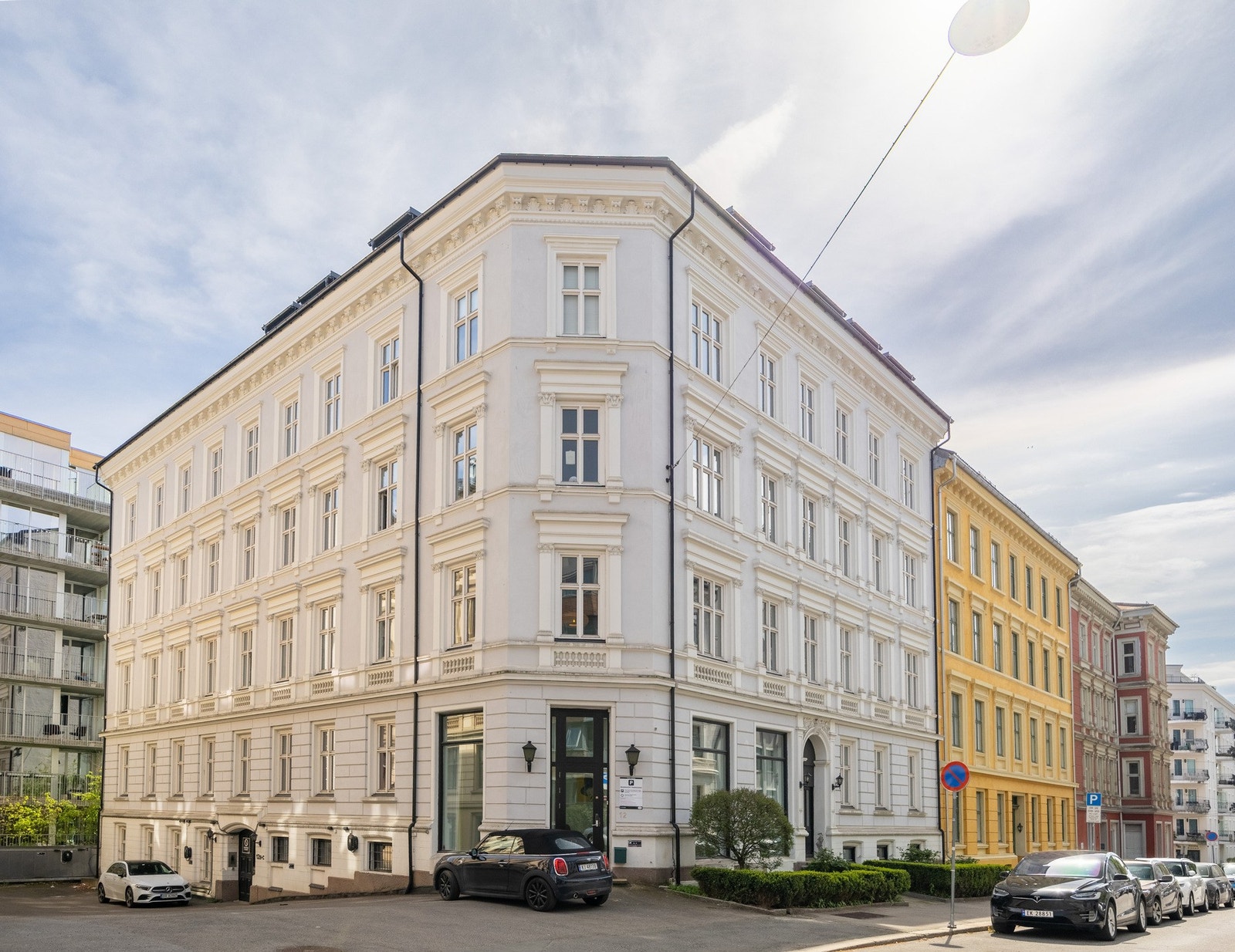 Leiligheten ligger i et svært attraktivt boligområde på Vika, med gangavstand til alt av fasiliteter innen få minutters gangavstand. Galleribilde