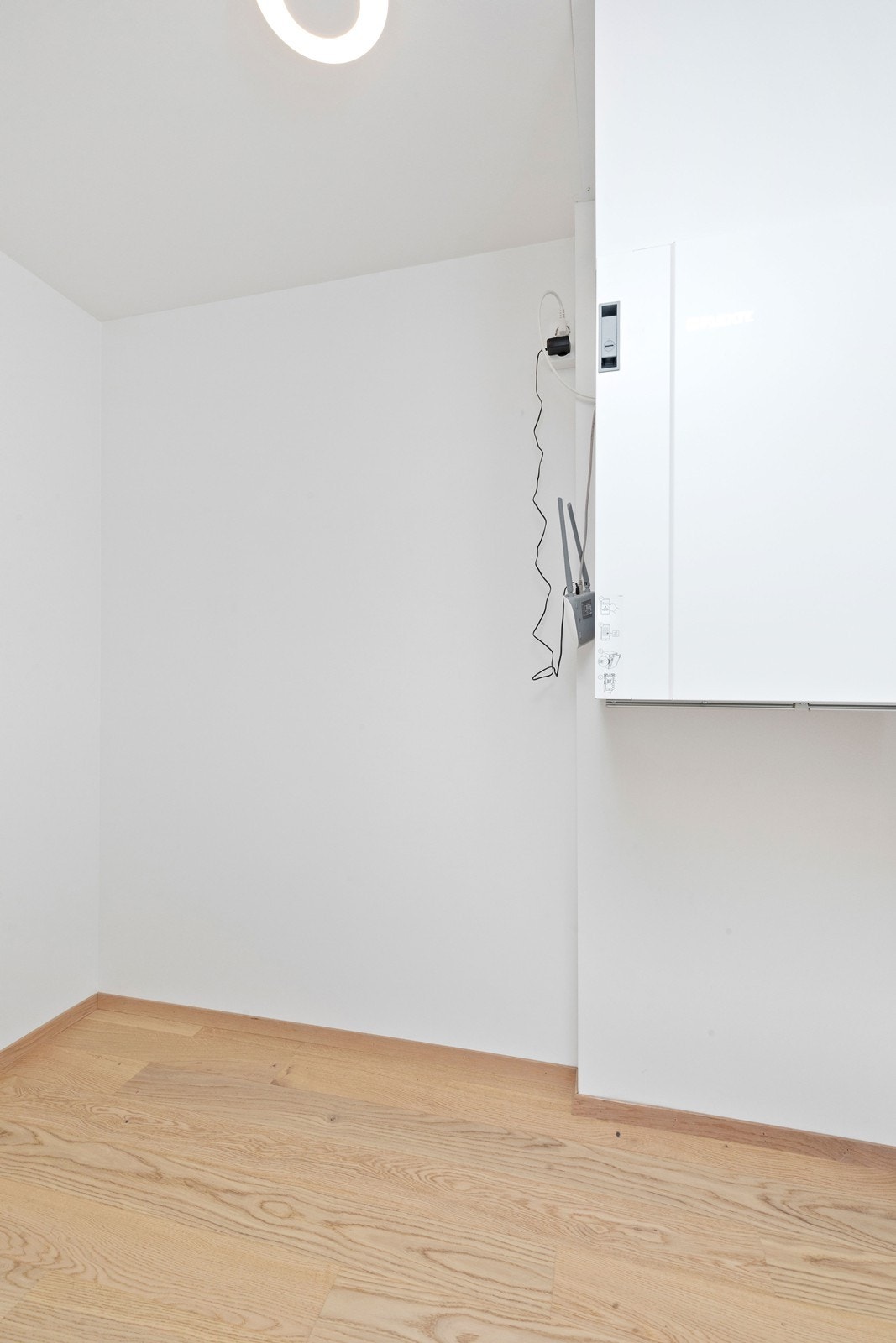 Innvendig bod/ teknisk rom Galleribilde