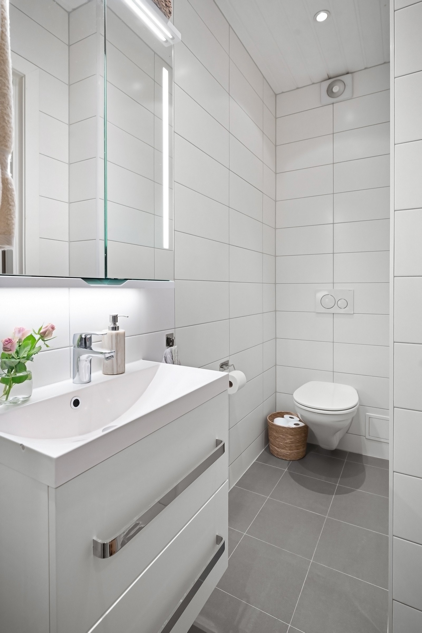 Stilrent flislagt bad oppusset i 2017. Galleribilde