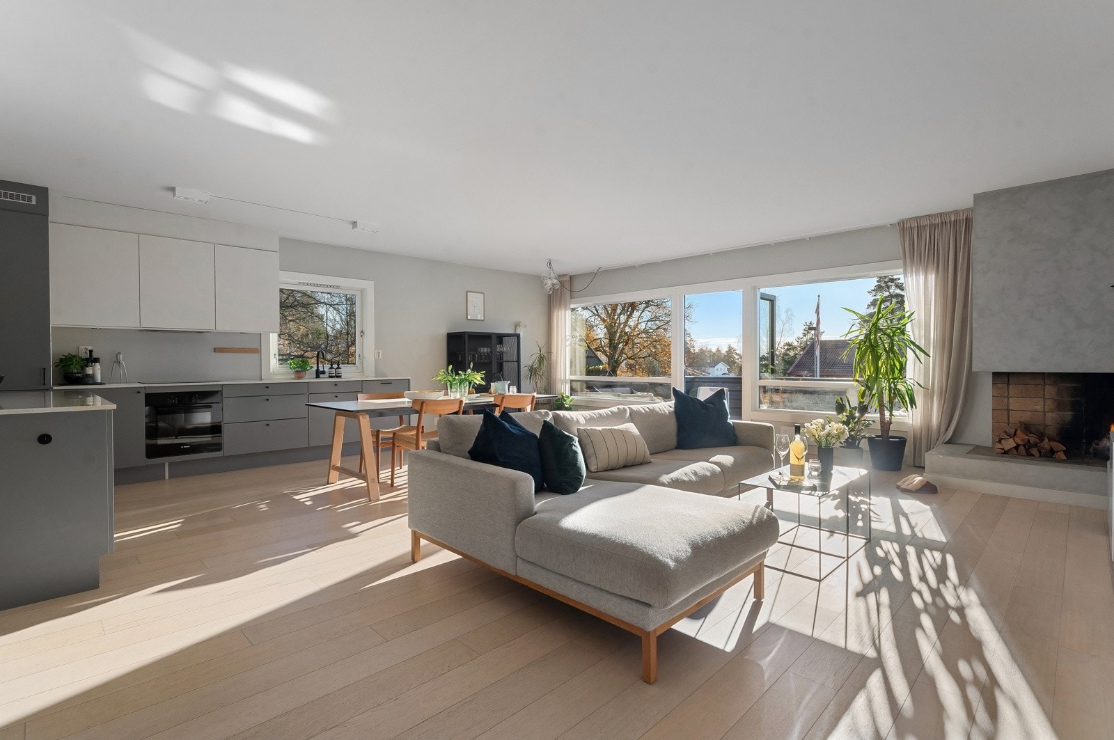 Velkommen til Gregers Grams vei 12 - Kontakt Carl P. Sveistrup på 980 45 319 dersom privatvisning ønskes. Galleribilde