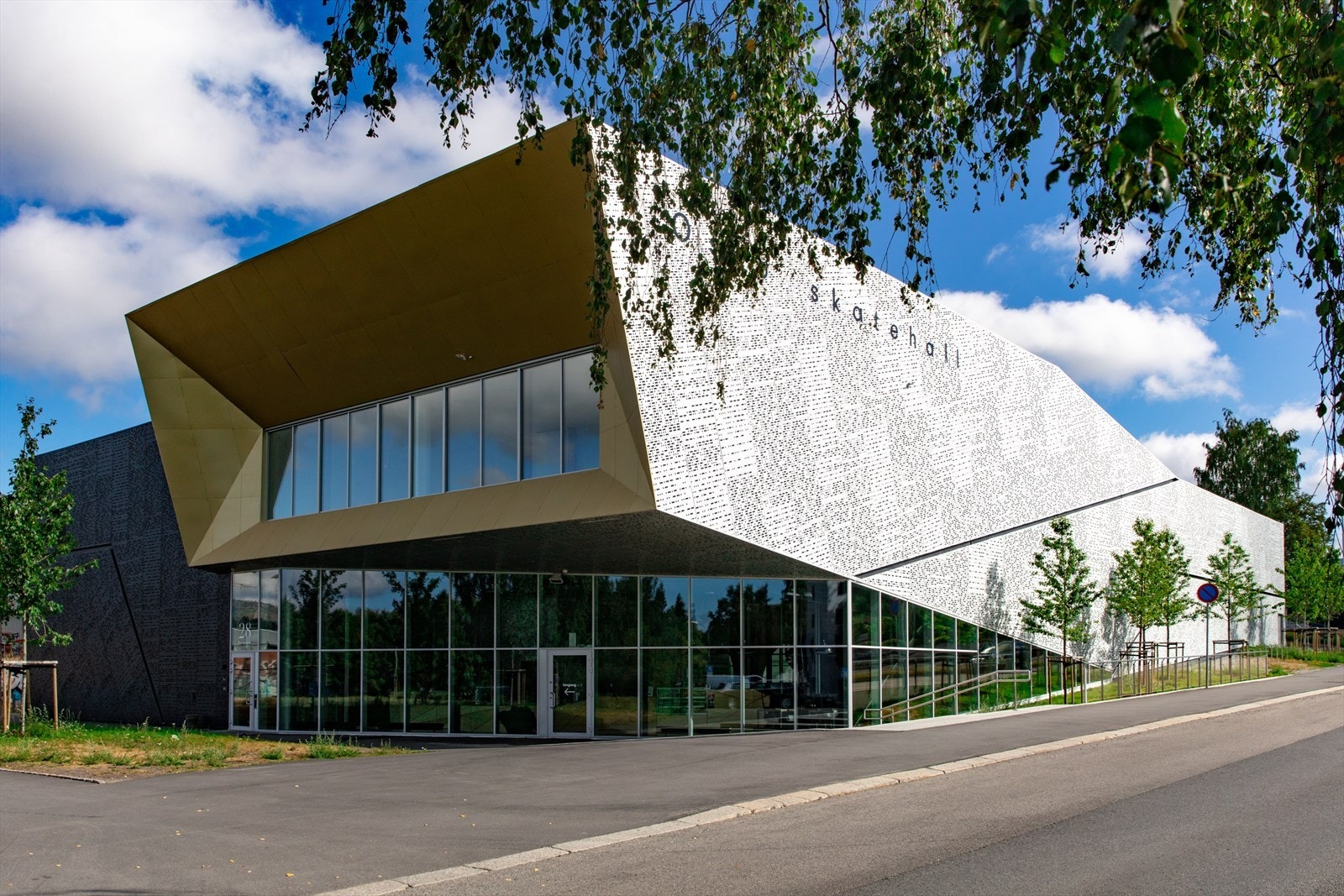 Oslo skatehall med sitt flotte aktivitetstilbud finner du også rett ved Galleribilde
