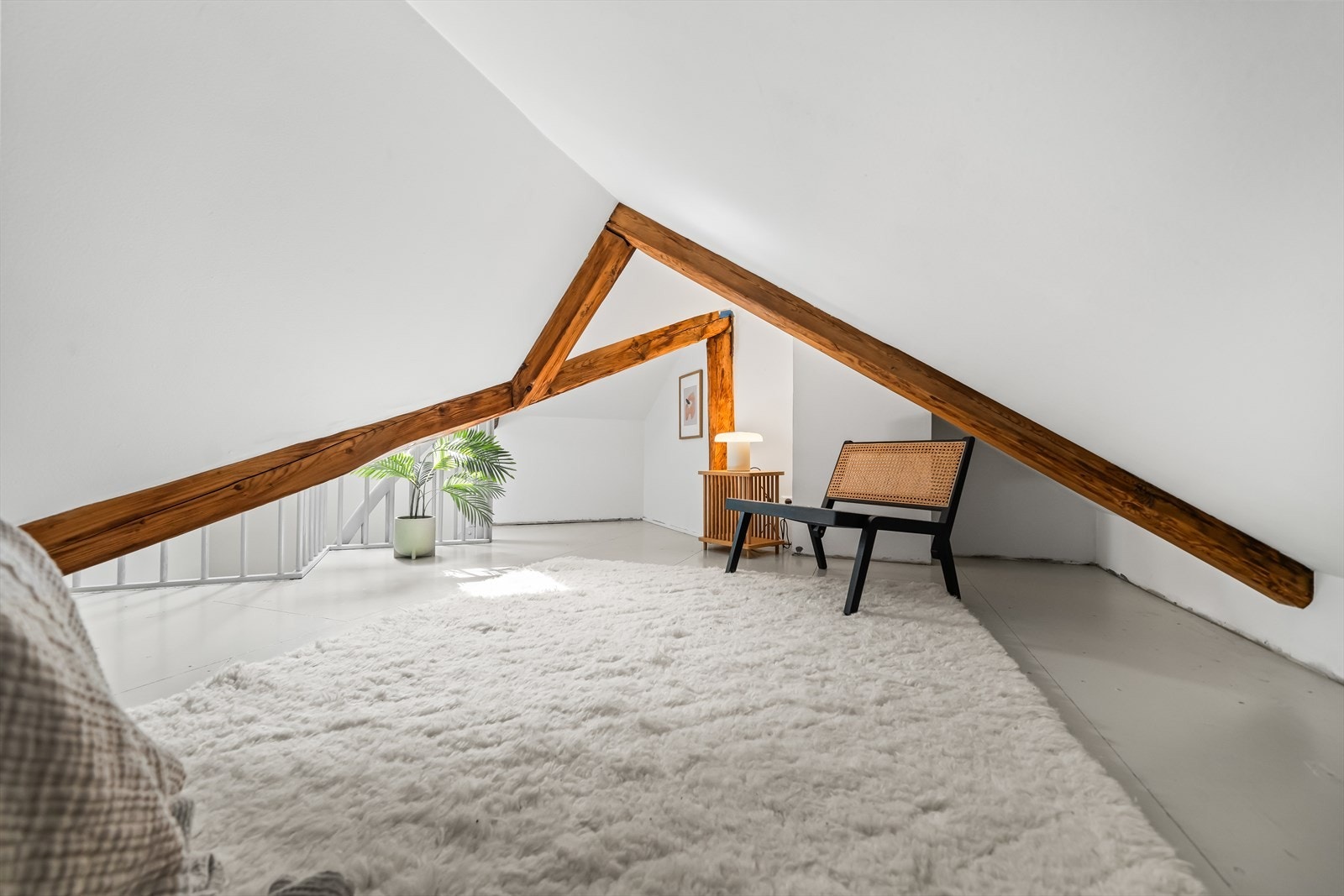 Hems på 17 m² med lavere takhøyde over gangen (ikke måleverdig areal). Galleribilde