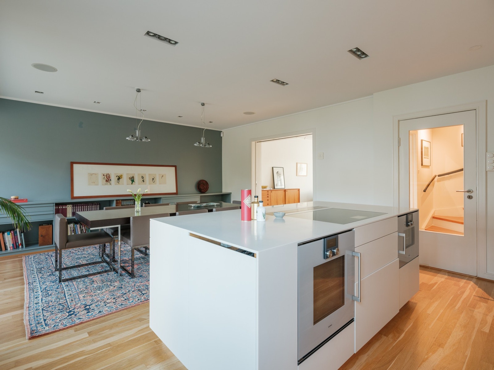 Kjøkkenet i hoveddelen holder høy standard. Galleribilde