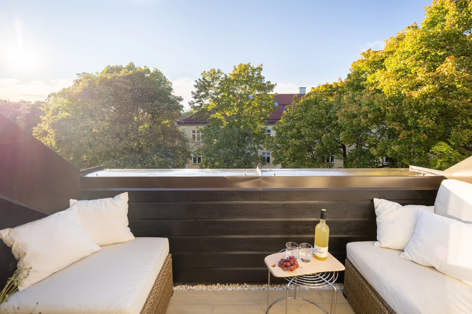Leiligheten har en herlig takterrasse med gode solforhold. Galleribilde