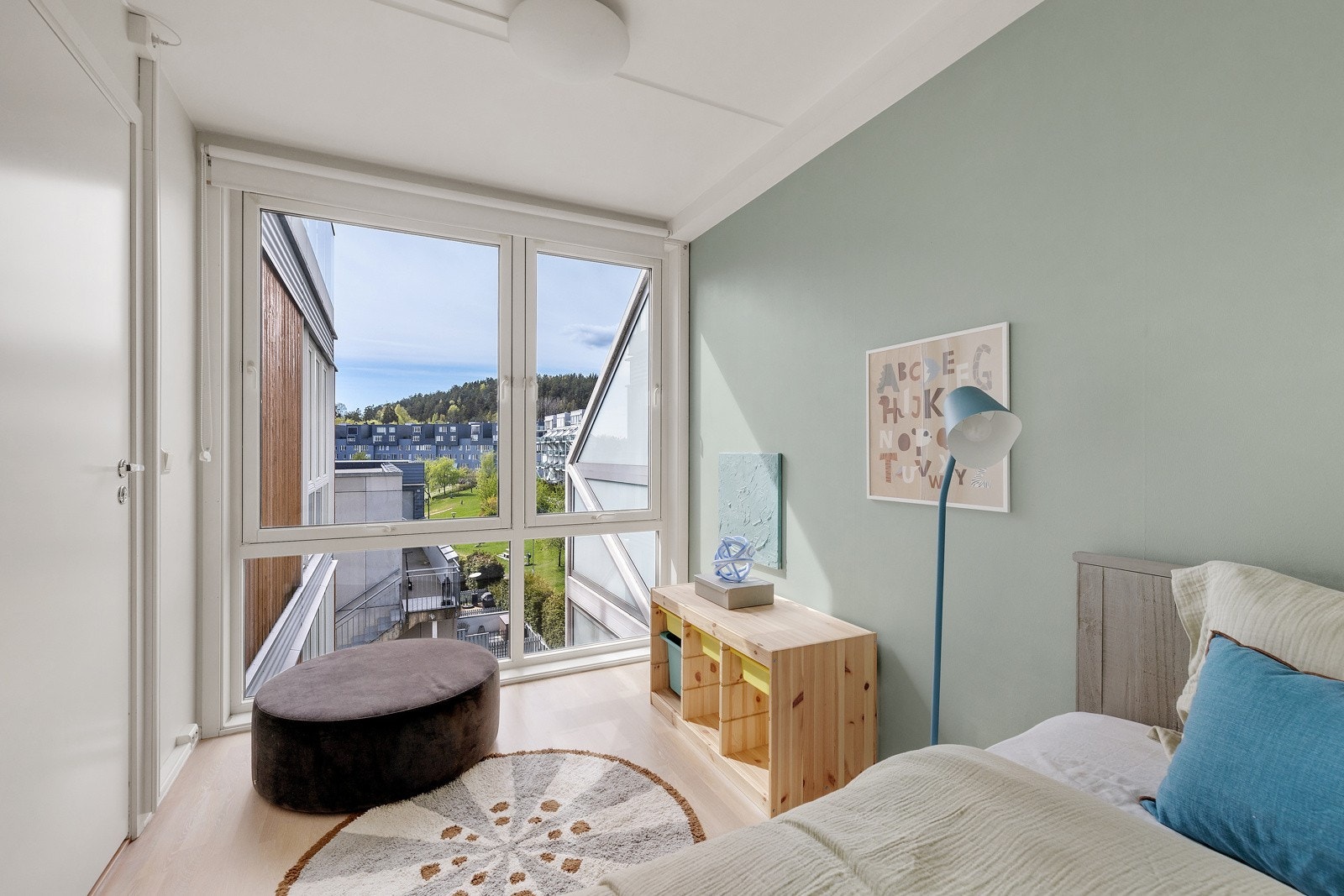 Rommet passer perfekt som gjesterom, barnerom eller kontor. Galleribilde