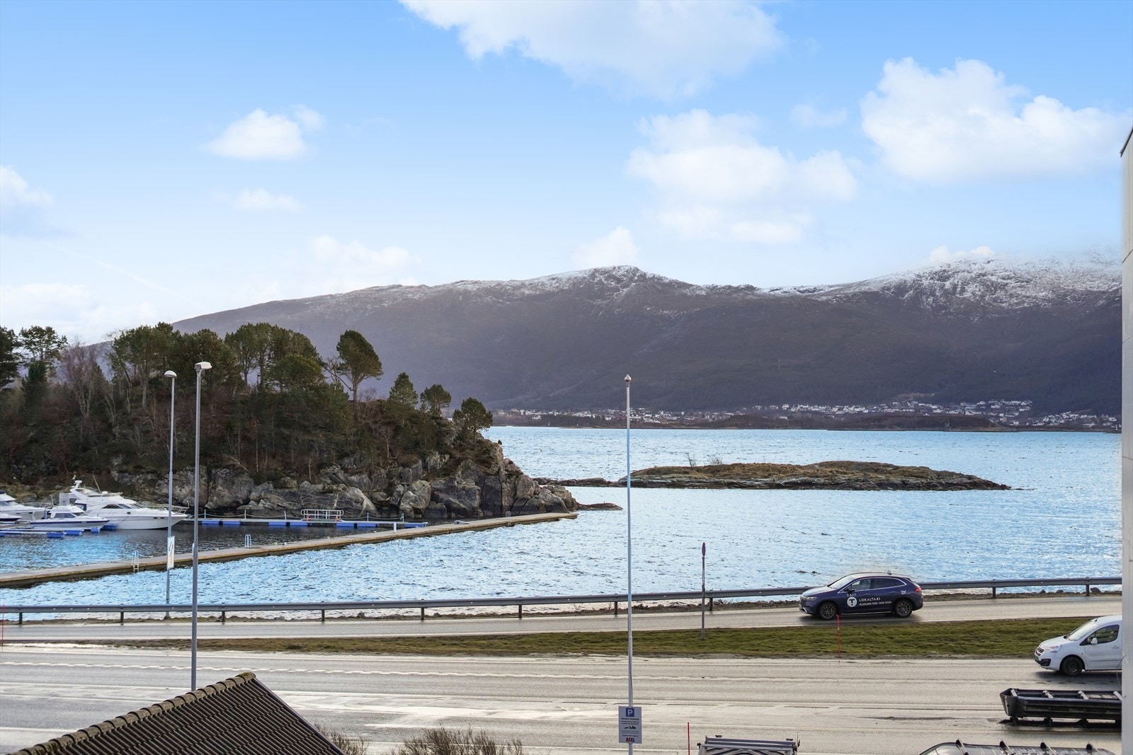 En sentrumsnær eierleilighet beliggende i et rolig og etablert boområde, med nærhet til de fleste fasiliteter Galleribilde