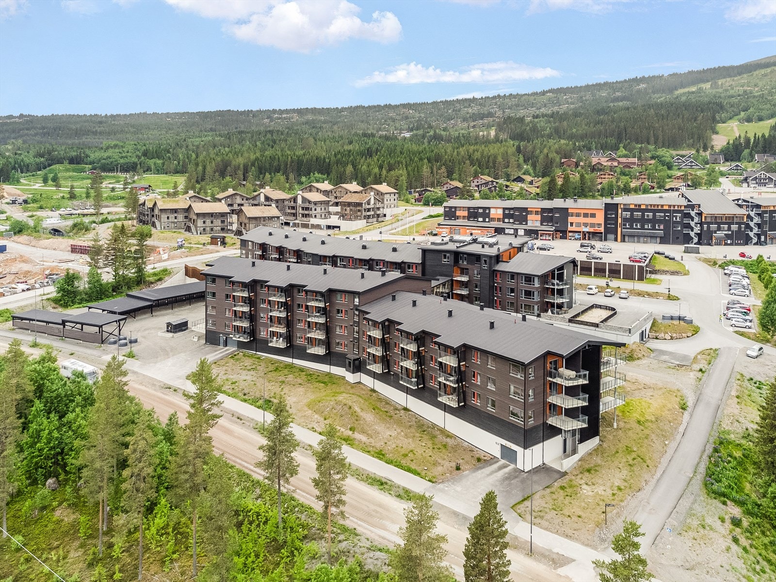 120-4-1_010.jpg Galleribilde