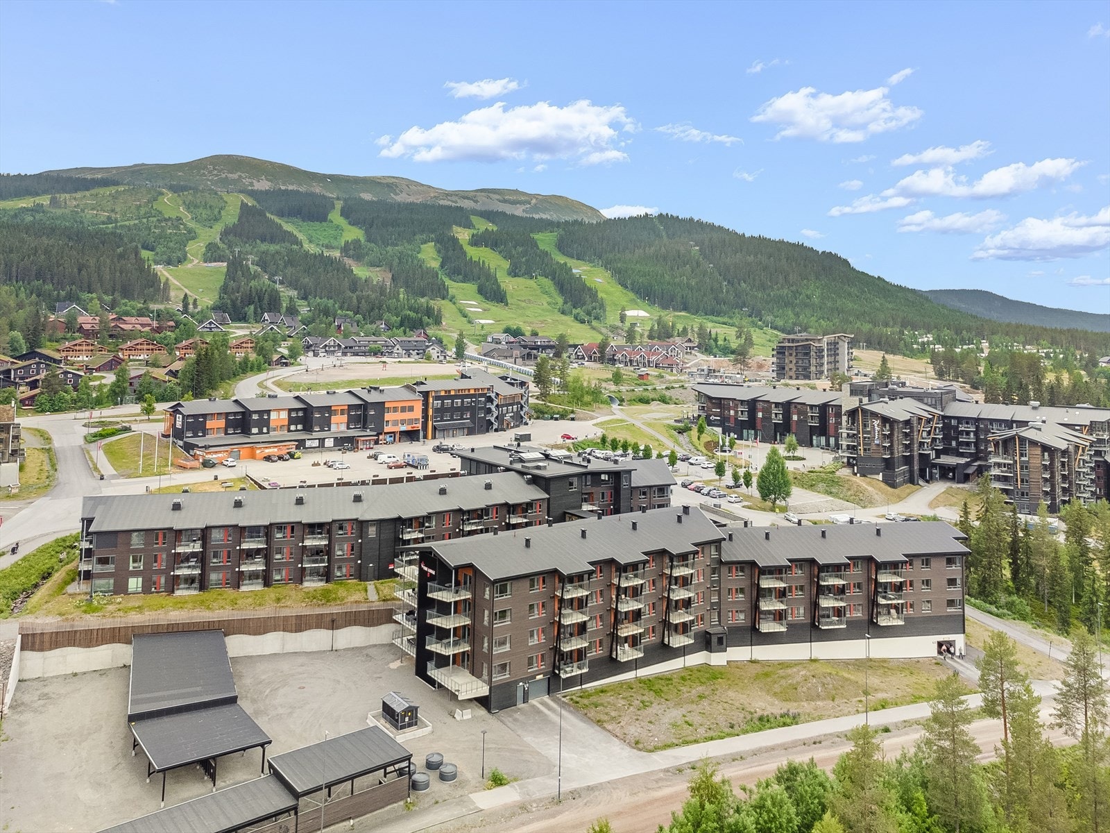 120-4-1_014-1.jpg Galleribilde