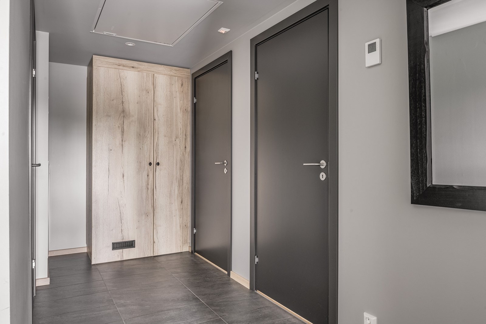 120-3-1_007.jpg Galleribilde