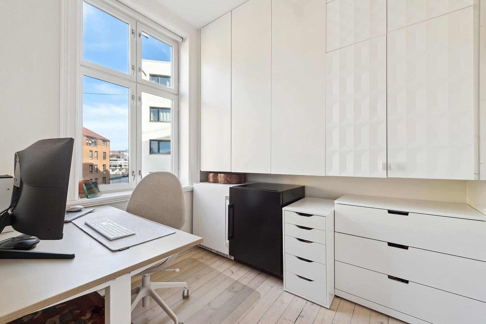 Gjesterom eller mulighet for kontor Galleribilde