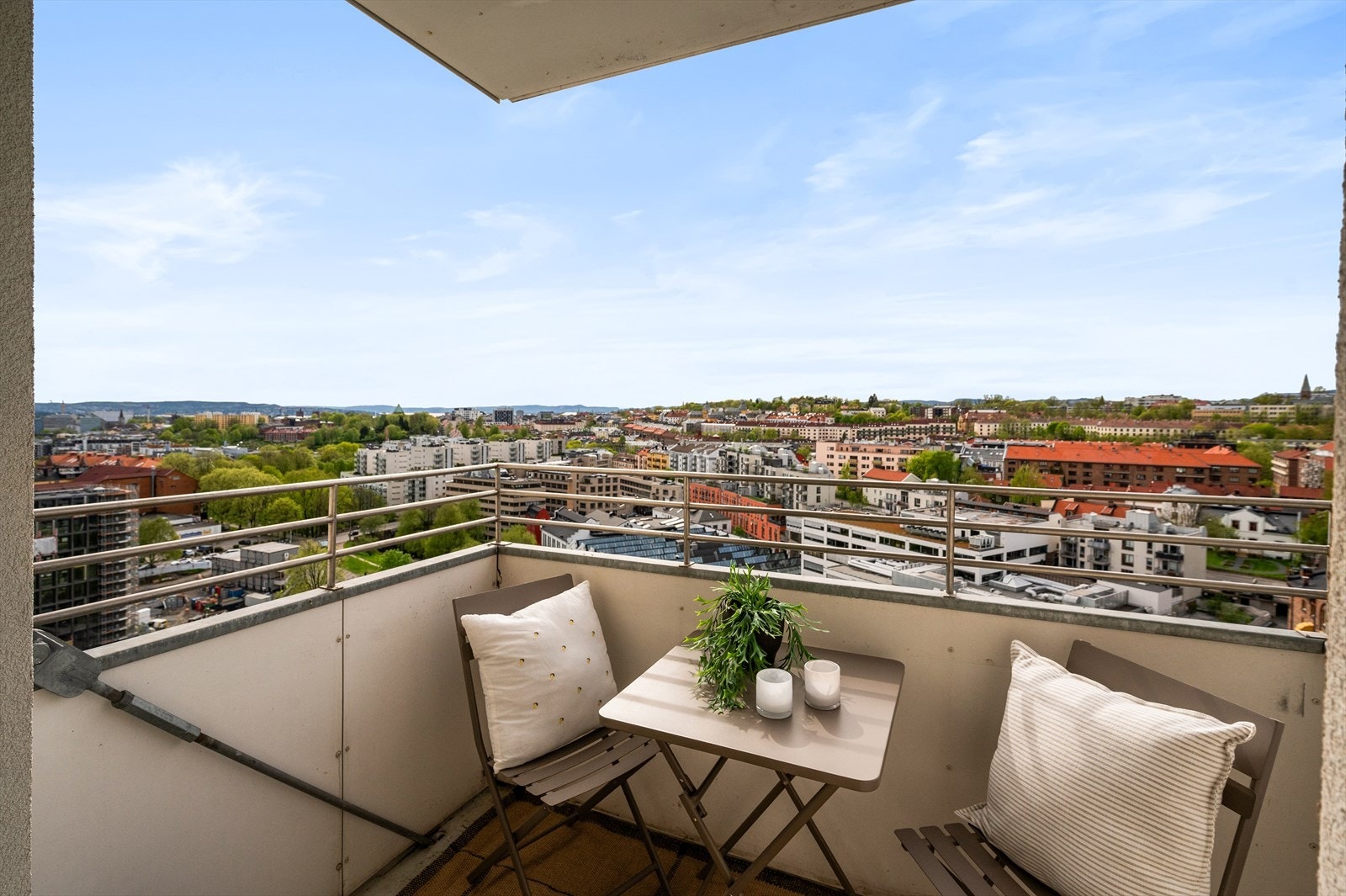 Her kan kaffen nytes. Galleribilde