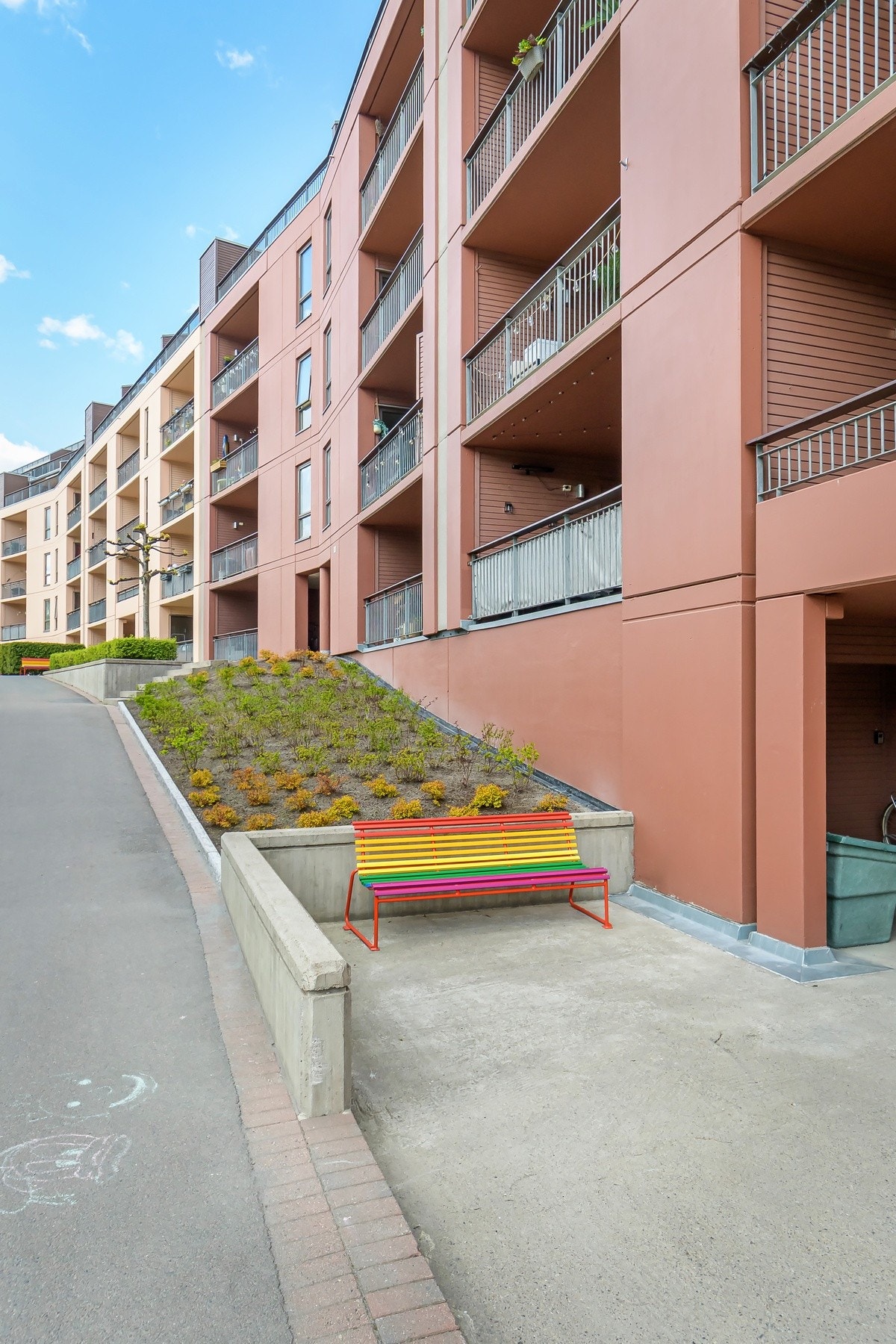 Det medfølger en garasjeplass med lader i felles lukket garasjeanlegg. Galleribilde