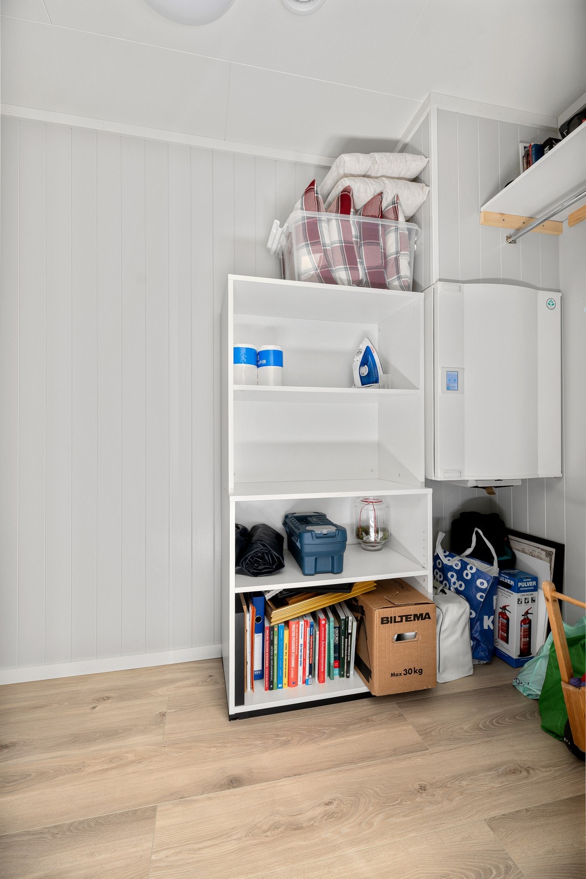 Bod og teknisk rom tilknyttet soverom 2 Galleribilde