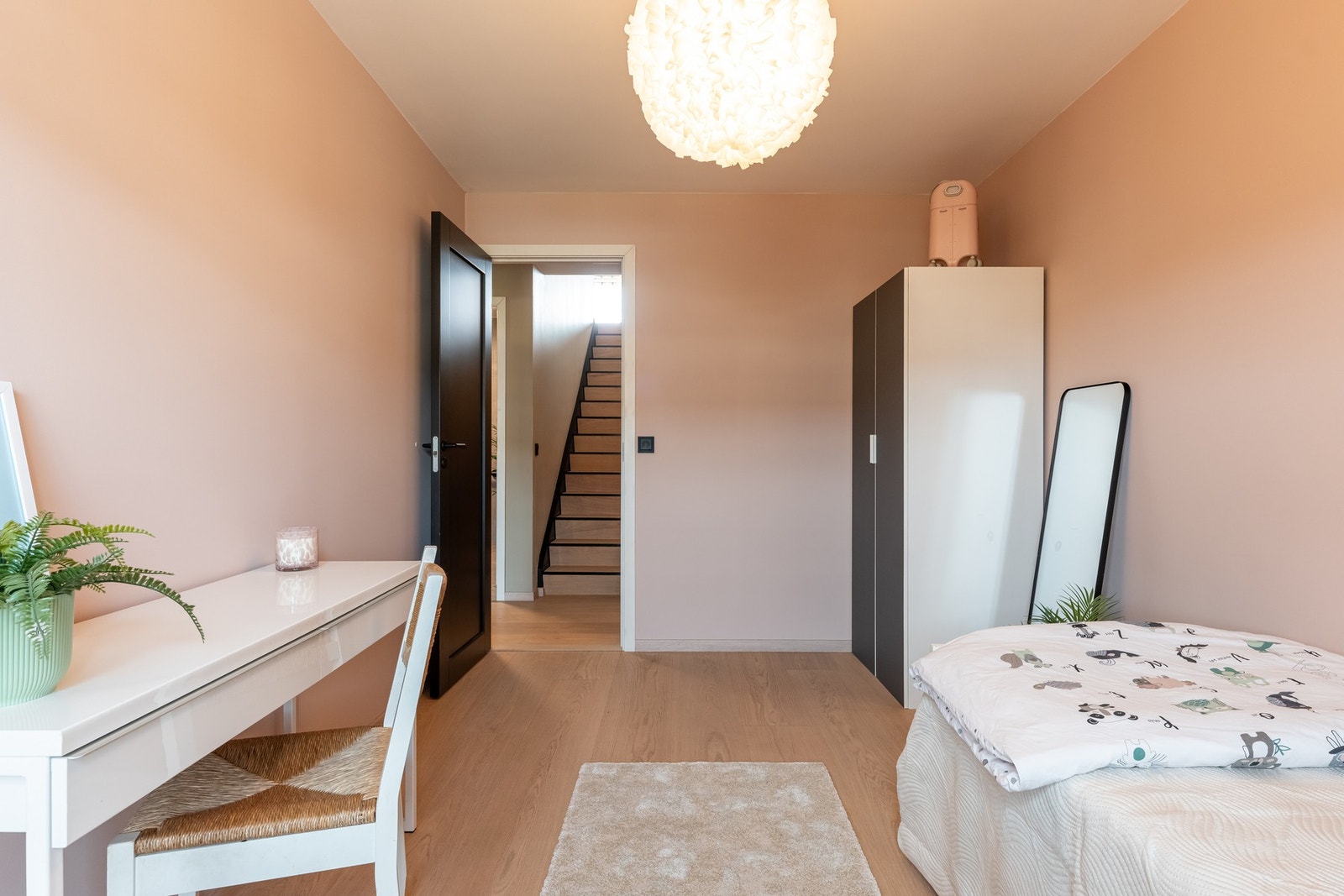 Rommet er perfekt som barnerom, gjesterom og/eller kontor. Alt etter hva du måtte trenge. Galleribilde