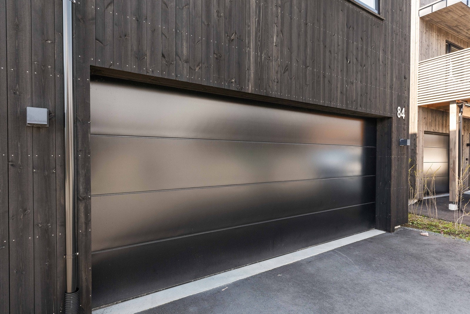 Romslig dobbeltgarasje Galleribilde