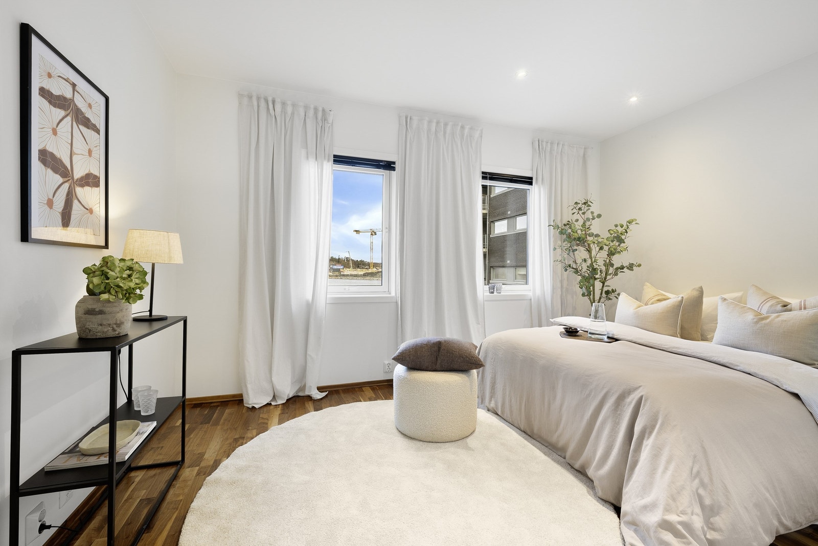 Soverom lll med også nydelig utsikt over havneområdet. Galleribilde