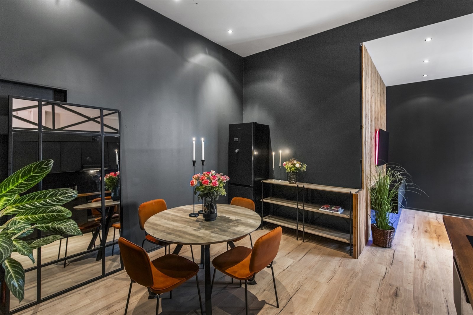 Det er utstrakt bruk av takspotter Galleribilde