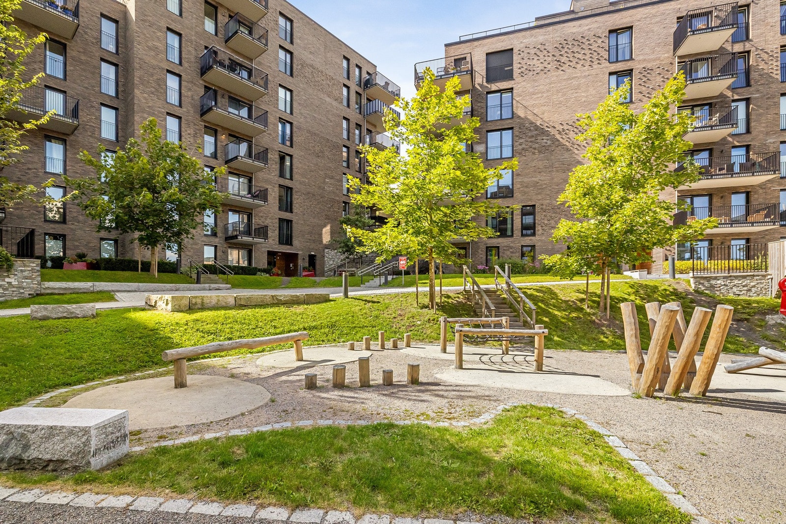 Pent opparbeidede og meget barnevennlige fellesarealer. Galleribilde