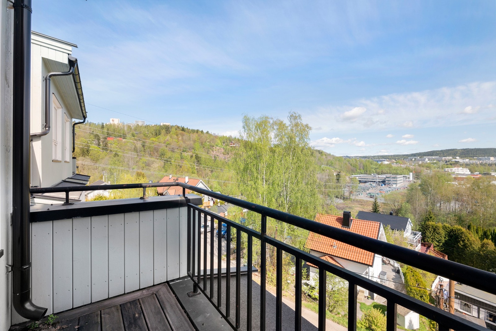 Balkongen fra soverommet. Galleribilde
