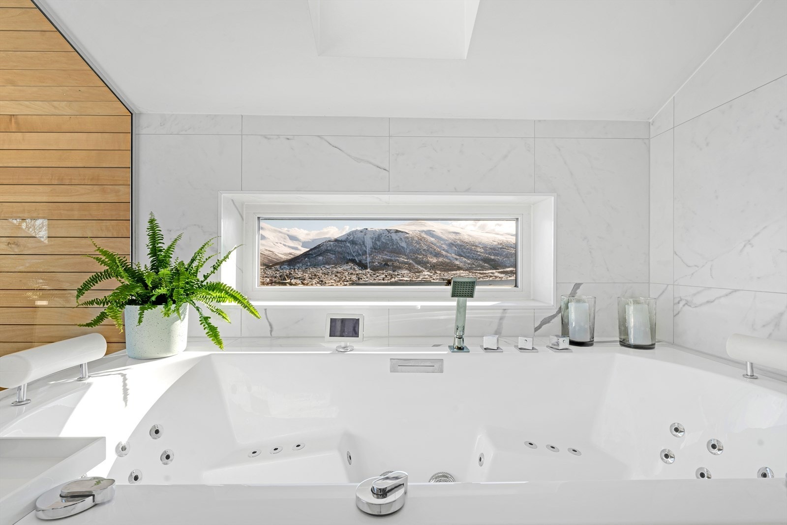 Fantastisk boblebad. Galleribilde