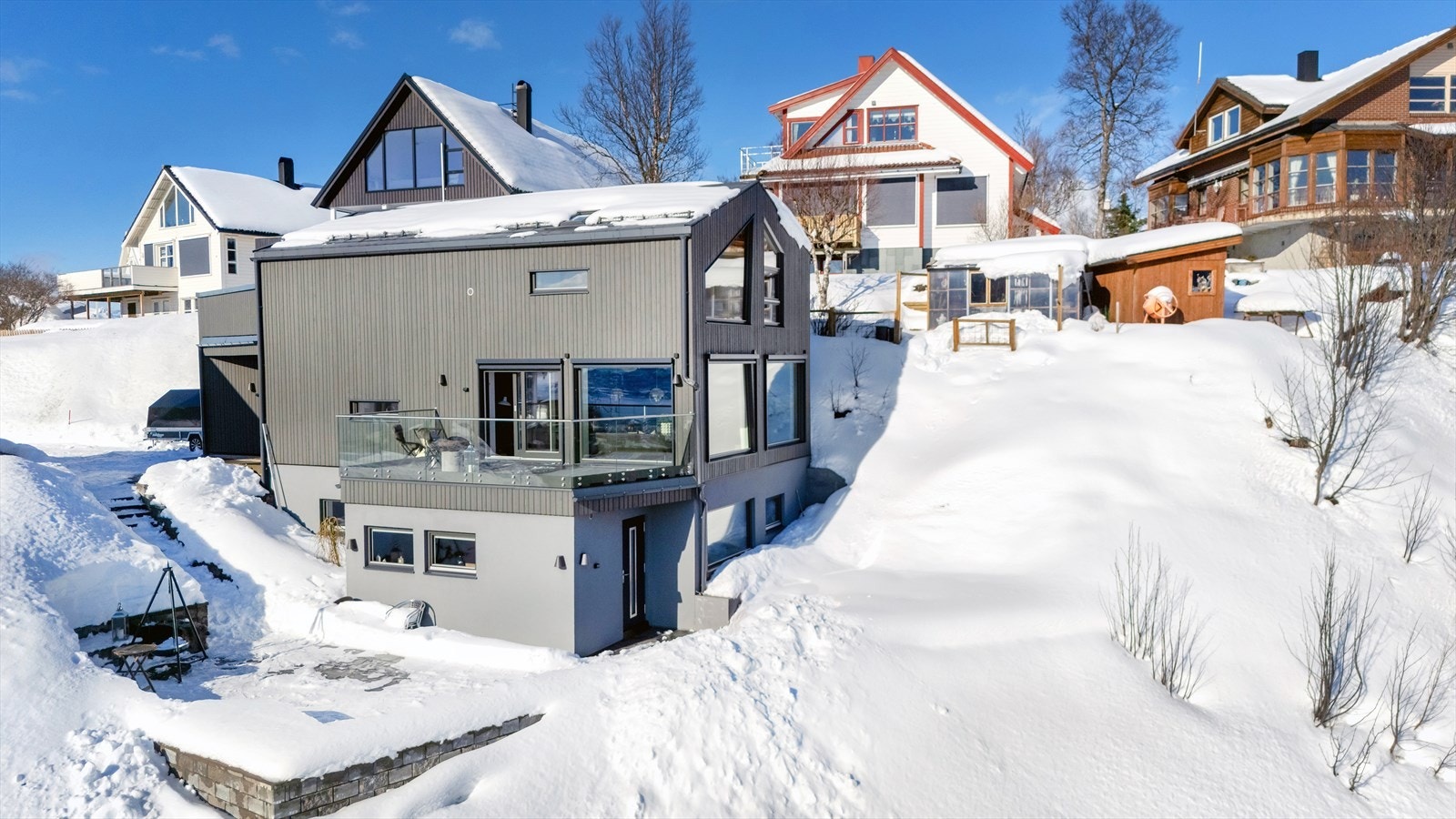 Utleie-enheten har egen inngang, og er dermed fullstendig adskilt fra hovedenheten. Galleribilde