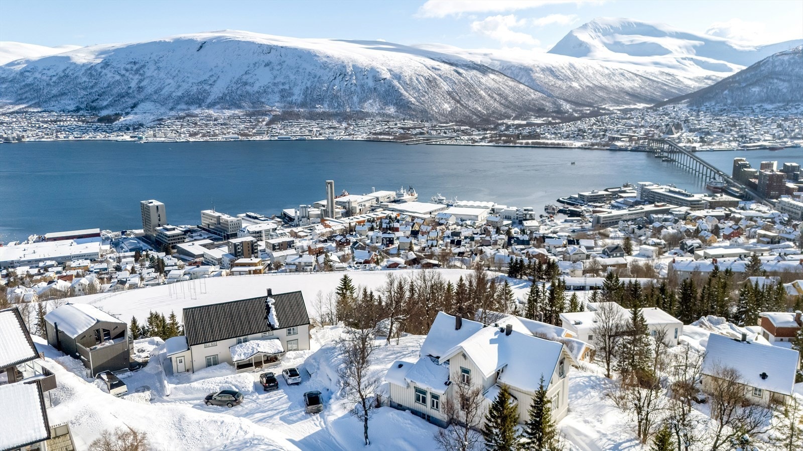 Uhindret utsikt så langt øyet kan se. Galleribilde
