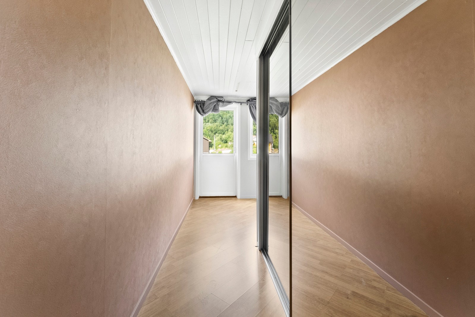 Utgang med mulighet for balkong. Galleribilde