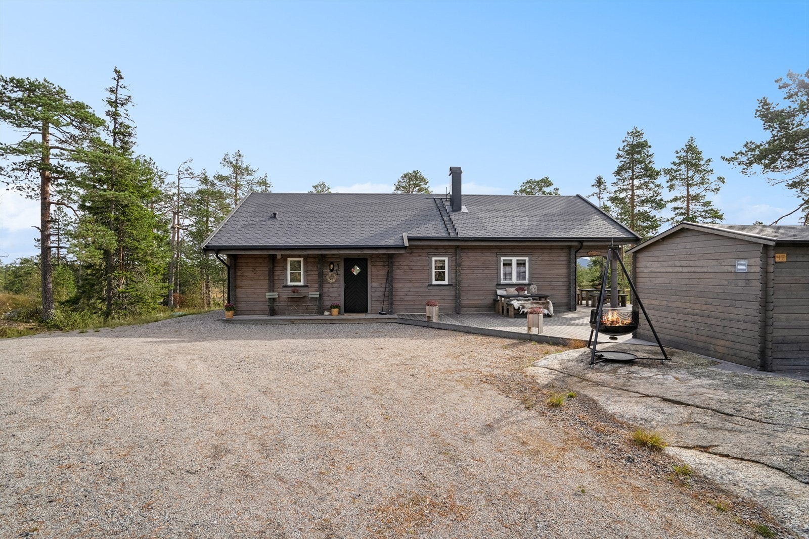 God plass til parkering på egen tomt. Galleribilde