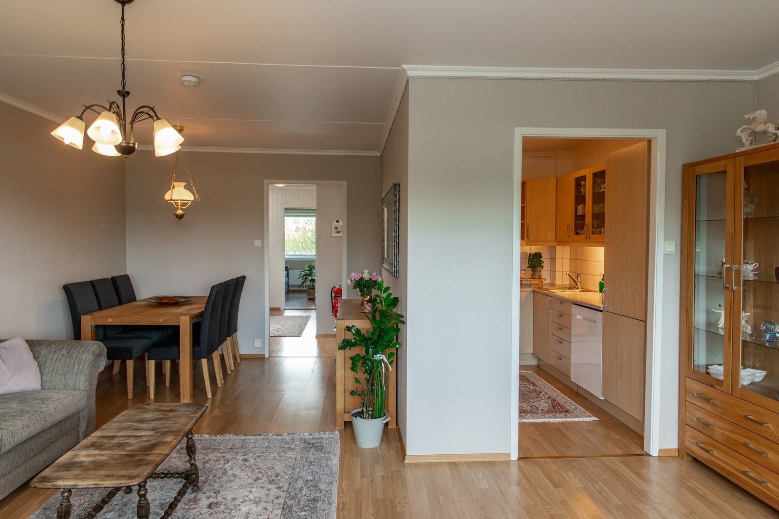 Området er kjent for sine grønne omgivelser og gode kollektivforbindelser. Galleribilde