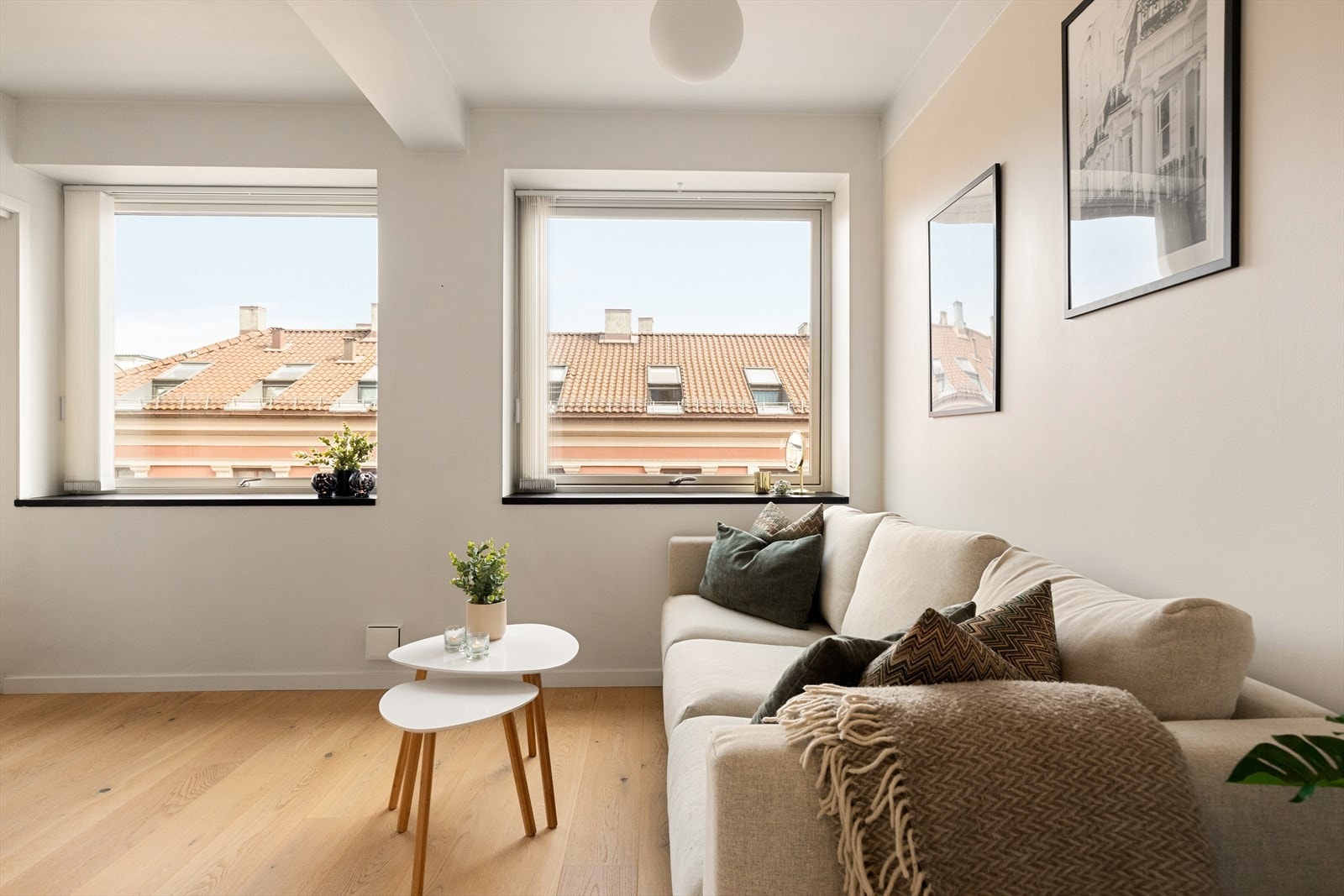 Store vinduer sikrer deg det perfekte dagslys. Mye sol! Galleribilde