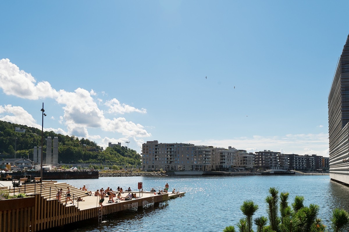 Populær badeplass i gangavstand. Galleribilde