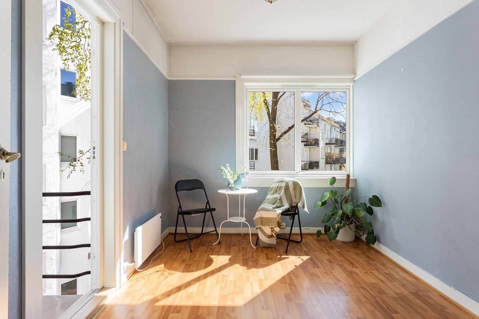 Soverom 2 med adkomst til brannbalkong Galleribilde