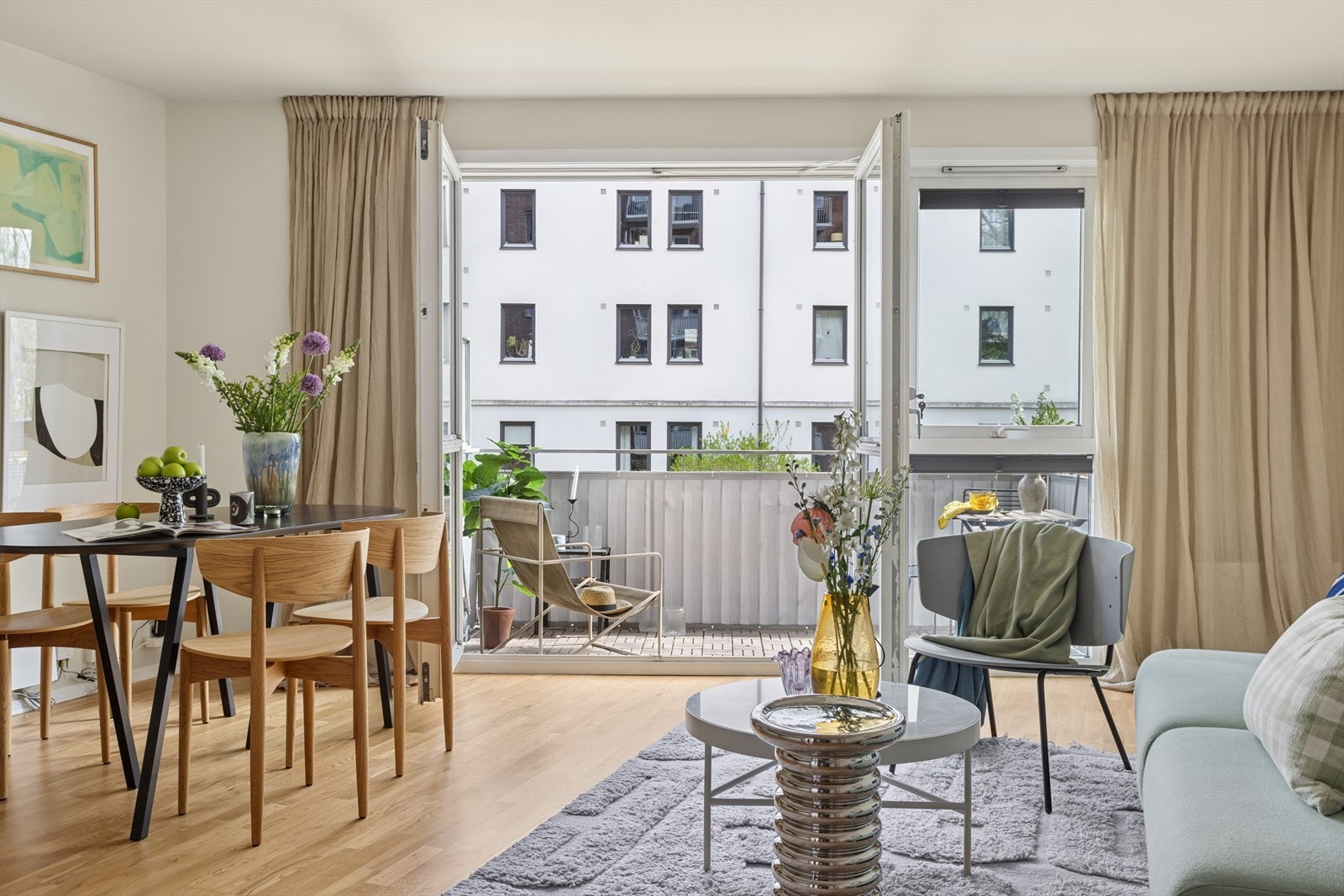 Dette er en lys og innbydende 2-roms leilighet med balkong på ca. 4,5 m². Galleribilde