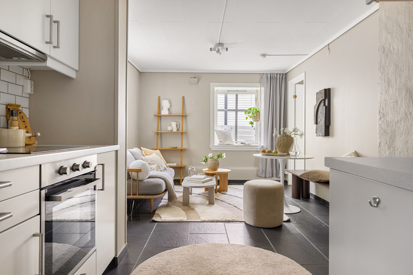 Leiligheten er del av et koselig sameie bestående av totalt 6 enheter. Galleribilde