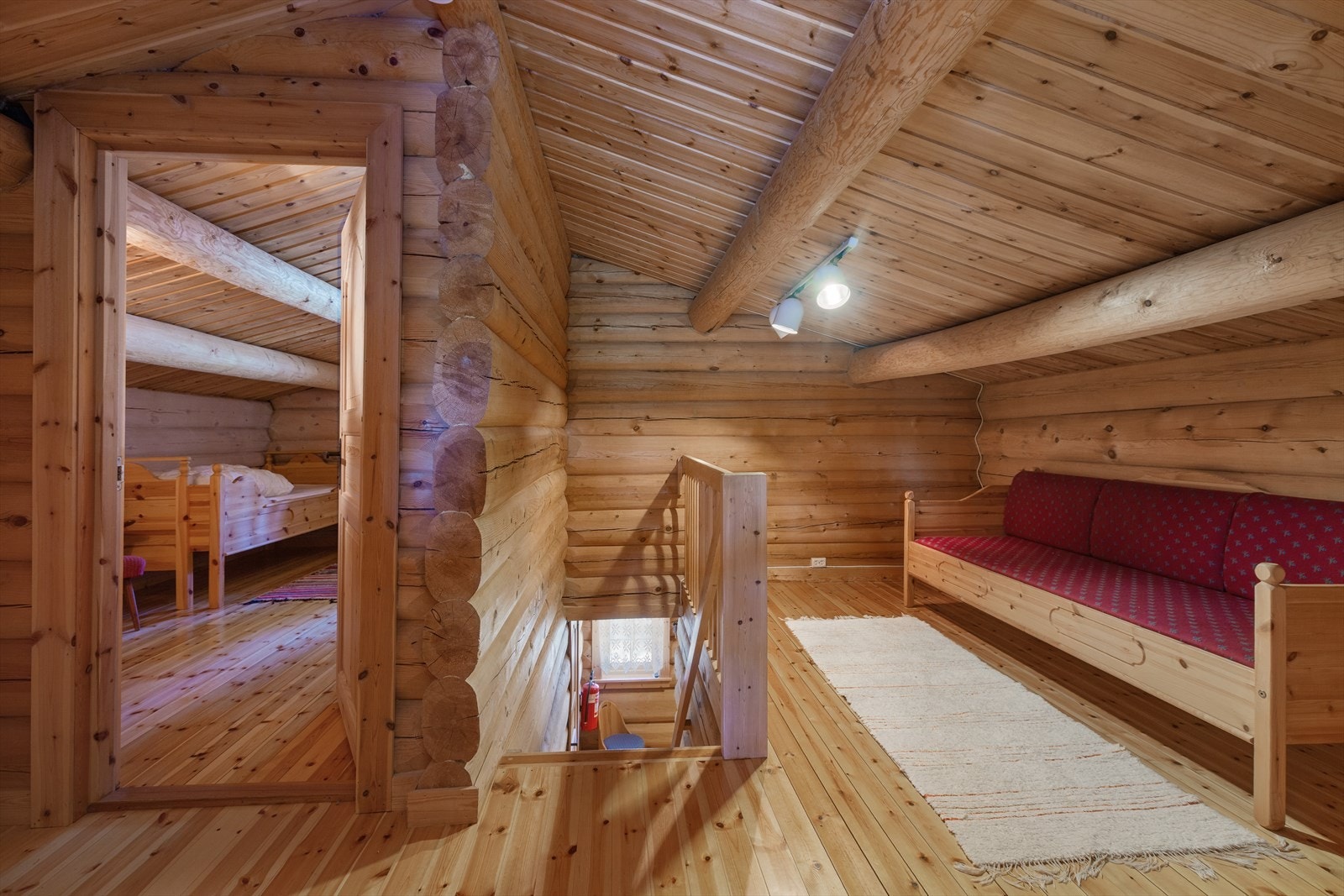 Det er god takhøyde og luftige soverom Galleribilde