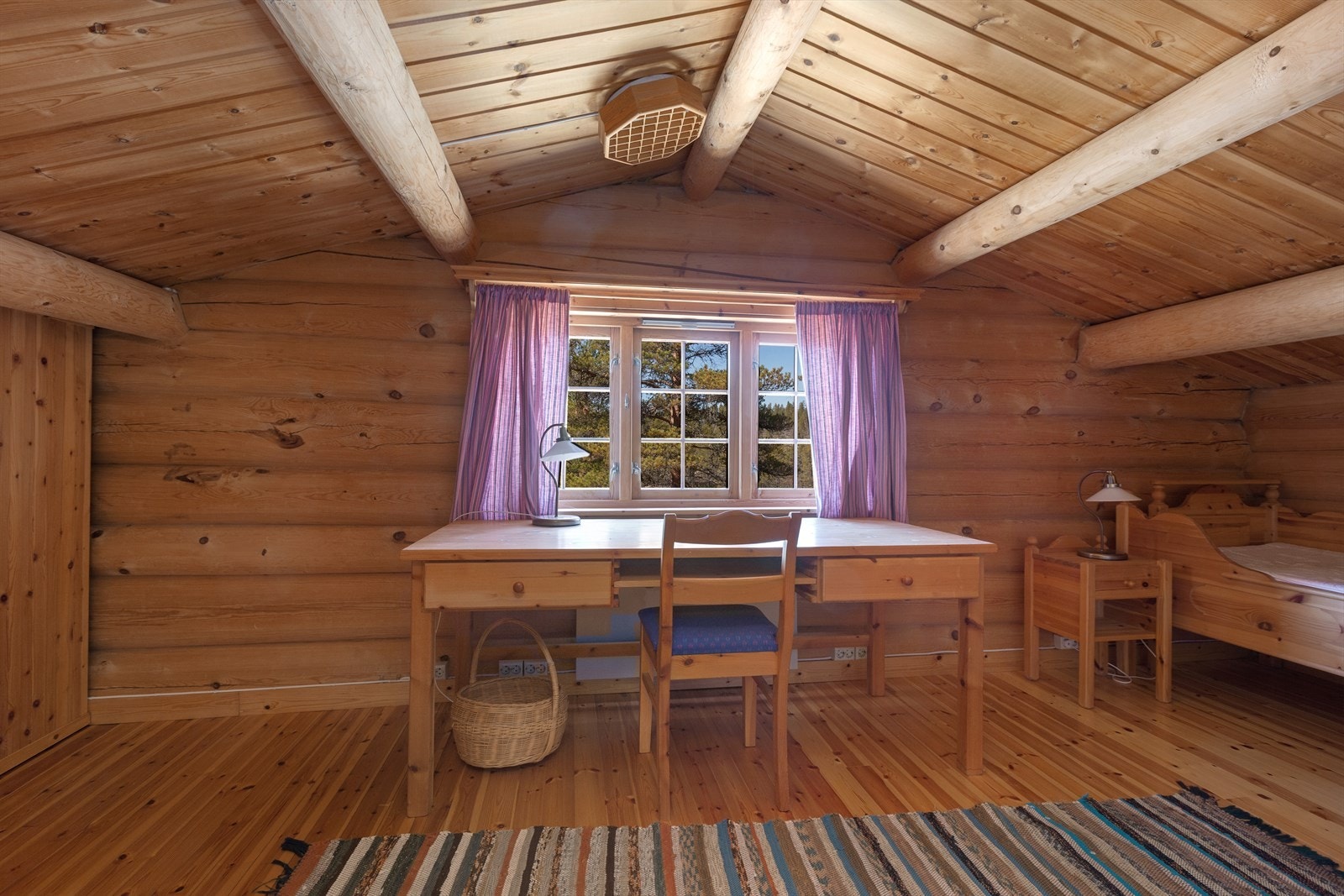 Soverom i hovedhytta Galleribilde