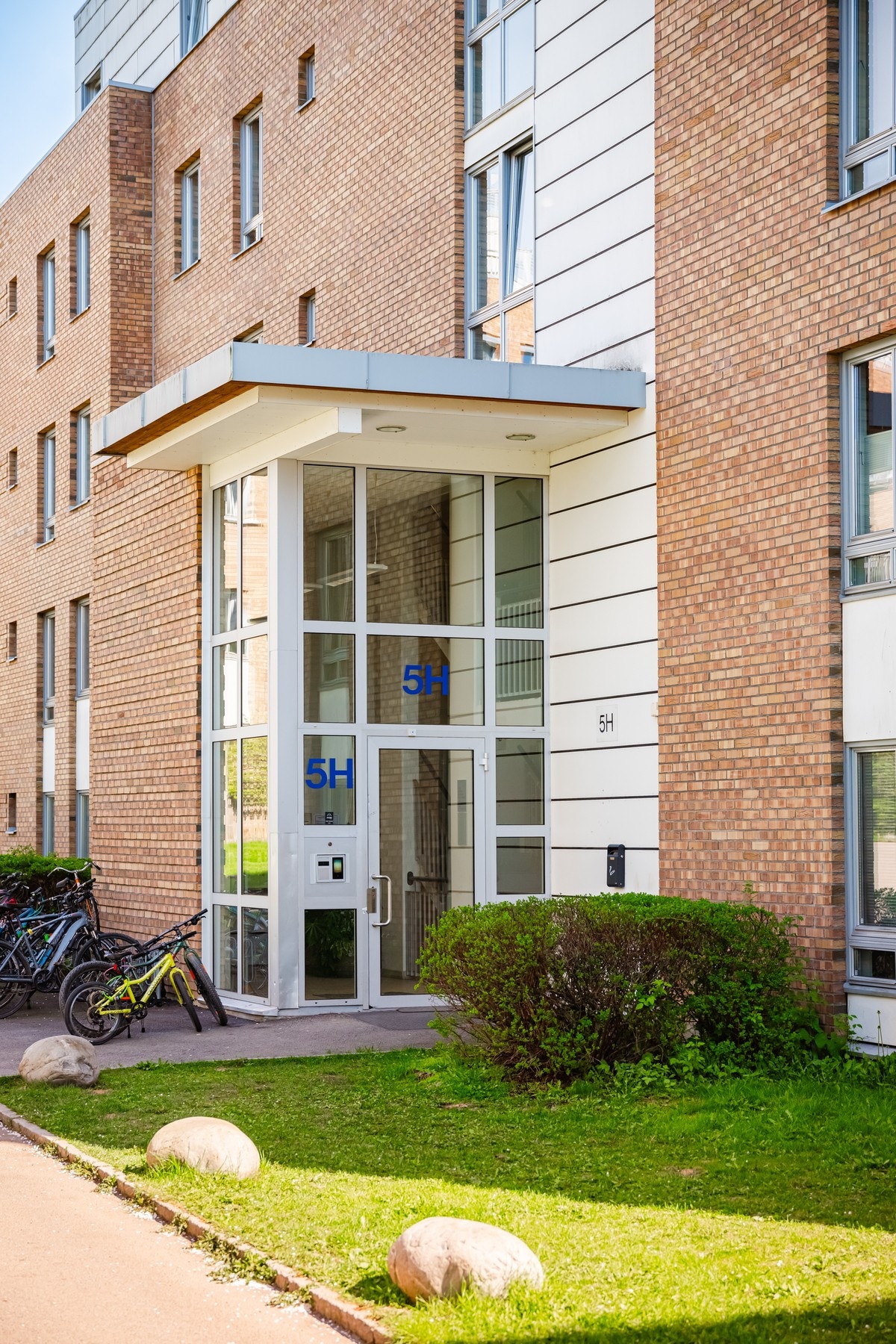 Inngangparti. Galleribilde