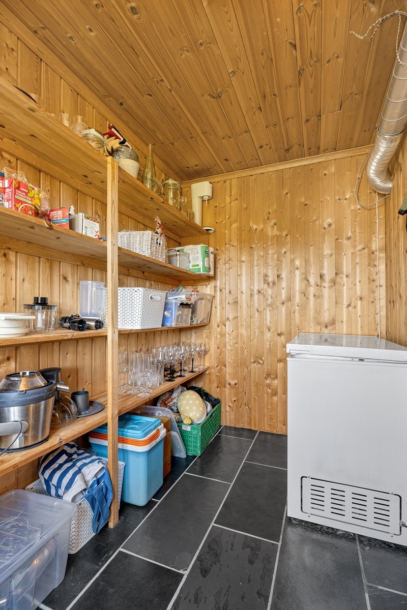 Matboden innenfor kjøkkenet. Galleribilde